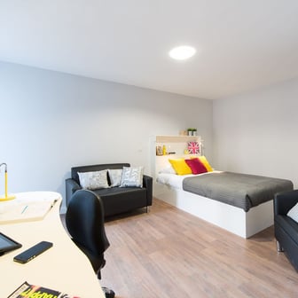 Premium Studio - Image 3